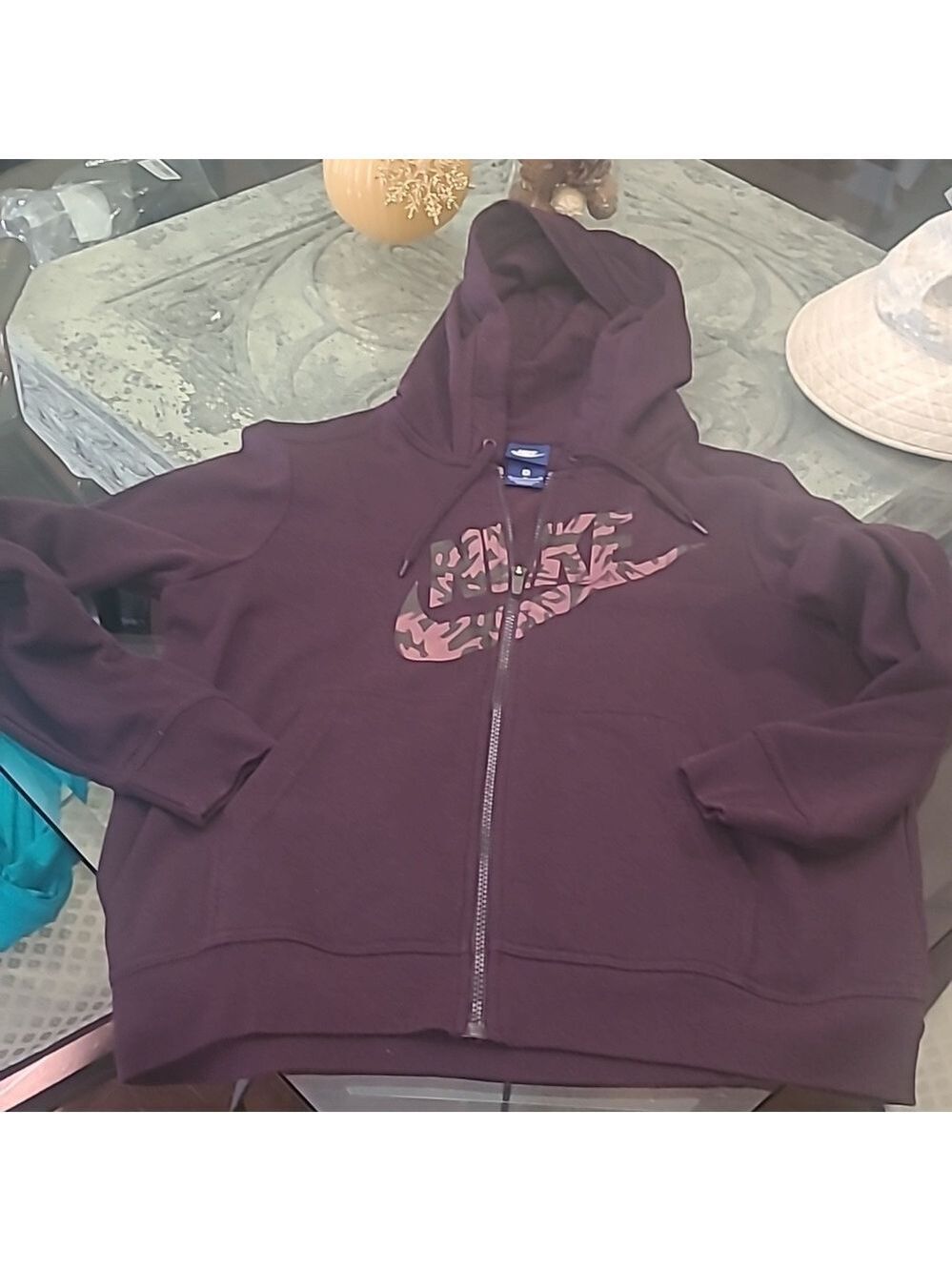 NIKE WOMEN'S PURPLE LOGO MEDIUM HOODED ZIP UP SWEATER LIKE NEW